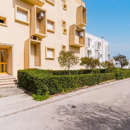 Holiday home Casa Fedra A *